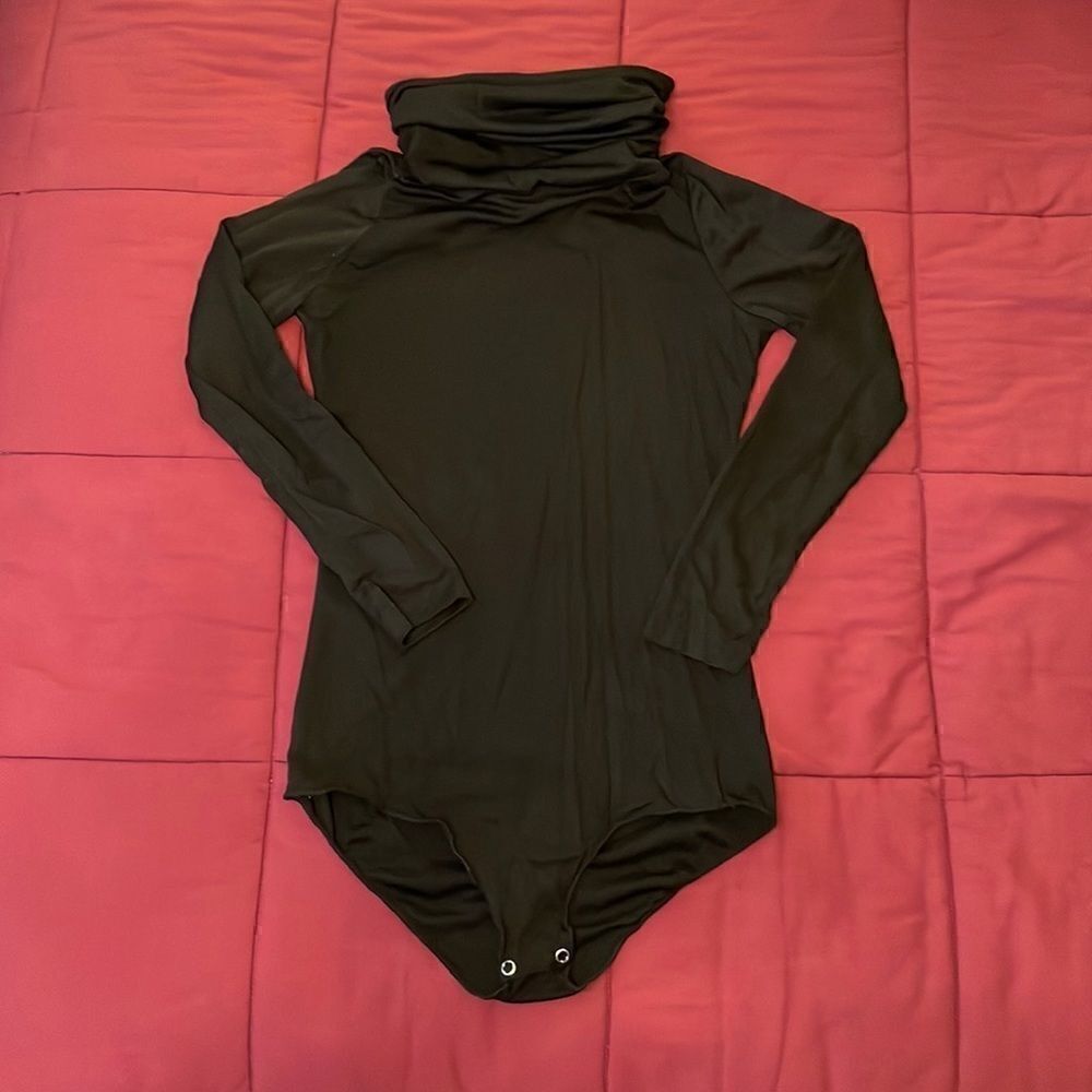 Super Long Neck Turtleneck Bodysuit, S